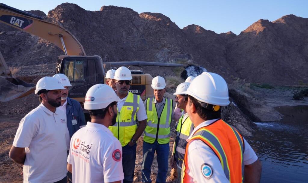 Group of people for Nama Water Services resolves Nizwa market